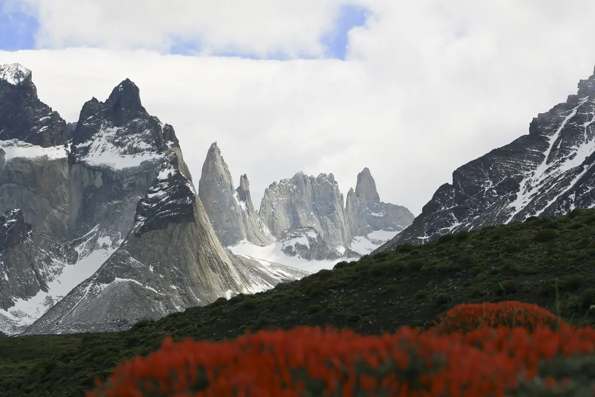 The Cuernos and the towers seen from the east